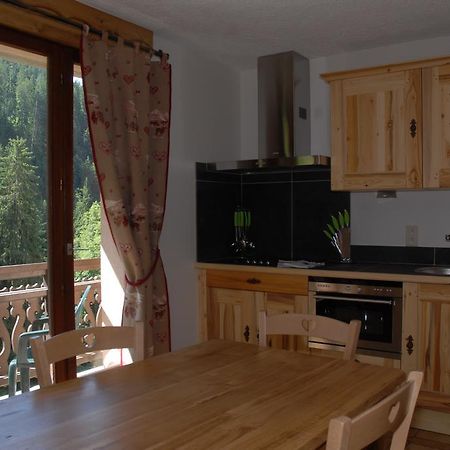 Auberge Des Eglantiers Flumet Værelse billede
